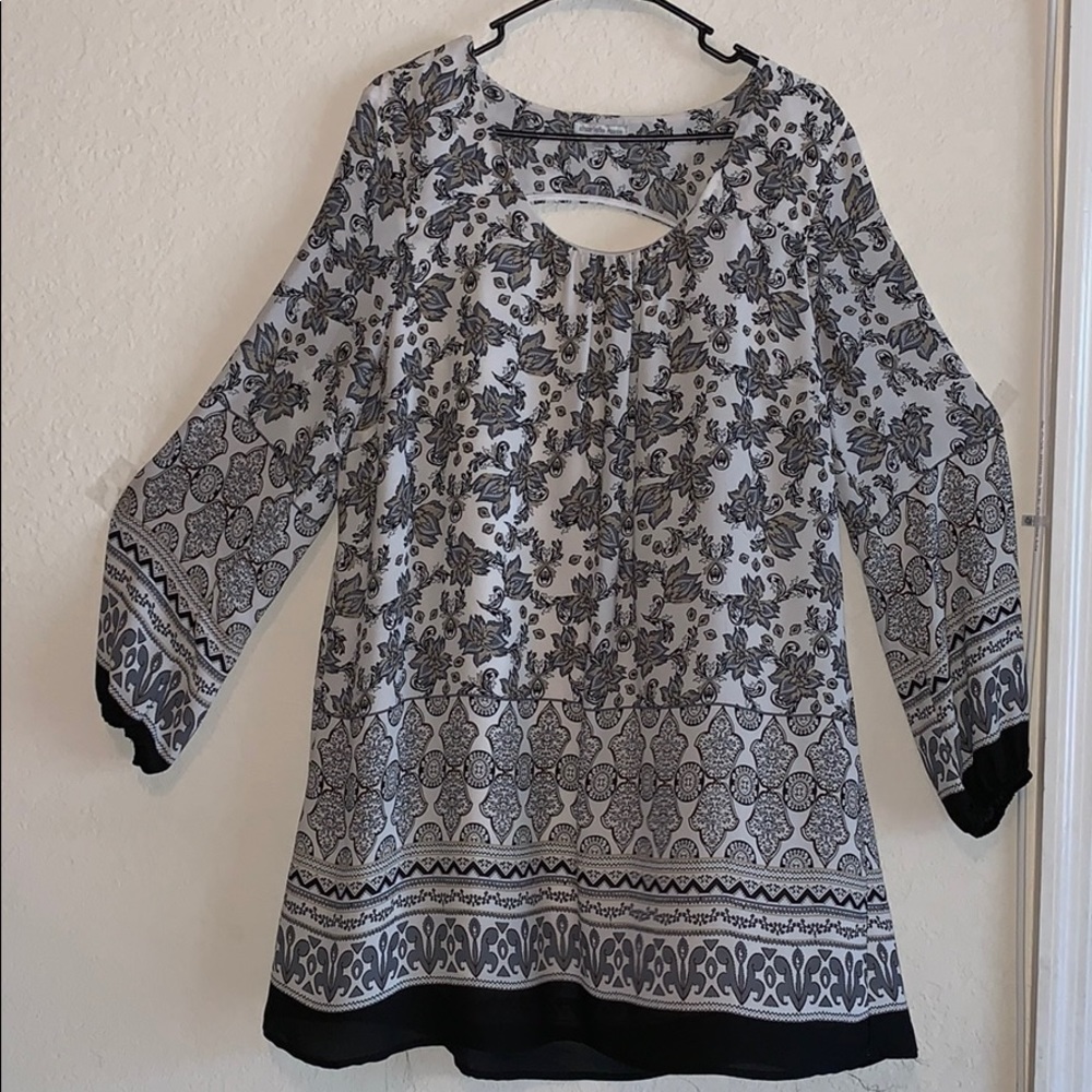 Beautiful, Elegant, Comfortable Dress 🥰